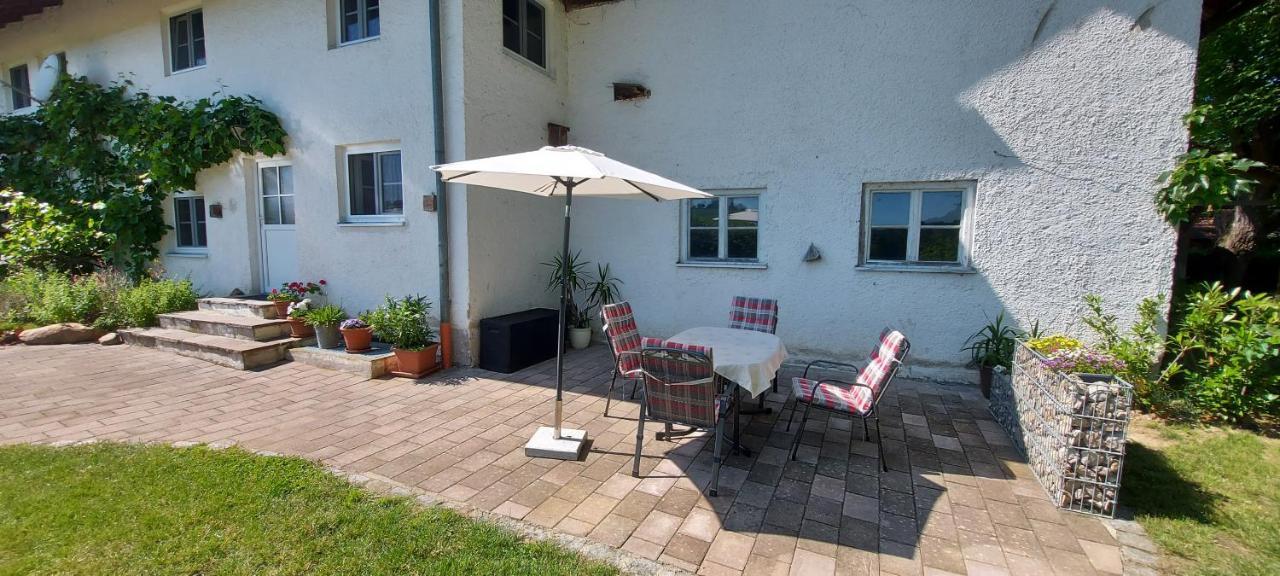 Ruhig Gelegene Ferienwohnung Im Gruenen Mit Terrasse Und Kleinem Garten Rotthalmuenster Kültér fotó